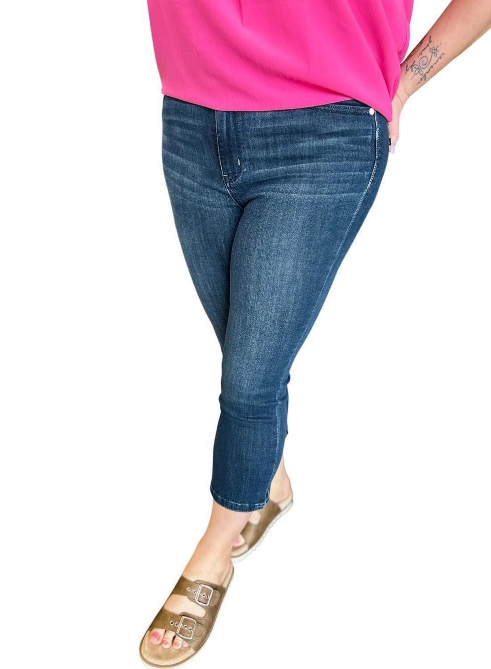 NEW JUDY BLUE women's wash capri with side slit jean in blue